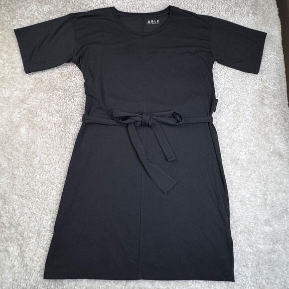 Able Sara Relaxed T-Shirt Belted Dress Black - Picture 2 of 10